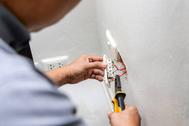 Best Electrical Contractors for Businesses  in South Russell, OH